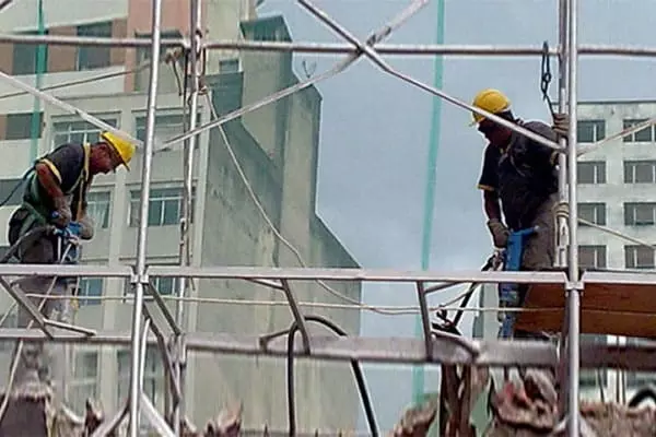 DEMOLIÇÃO DE FÁBRICA