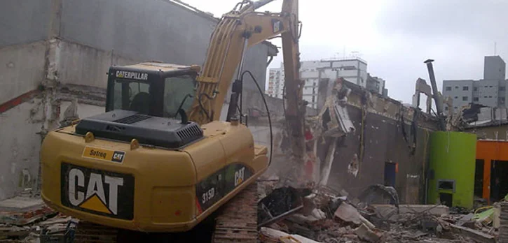 DEMOLIÇÃO DE ALTO RISCO