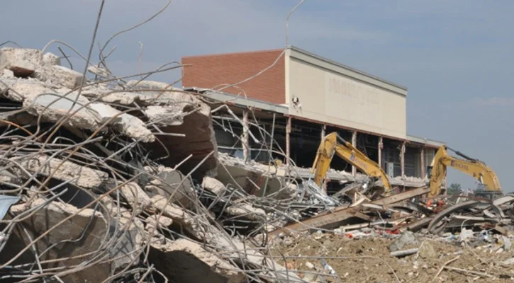 DEMOLIÇÃO DE SHOPPING